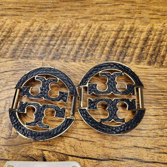 Tory Burch gold buckle leather strap medallion crafting hardware - Picture 3 of 13